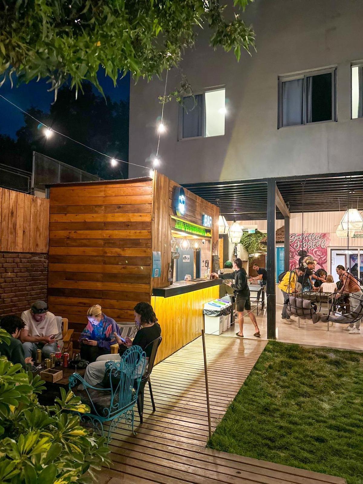 Gorilla Hostel Mendoza Bagian luar foto