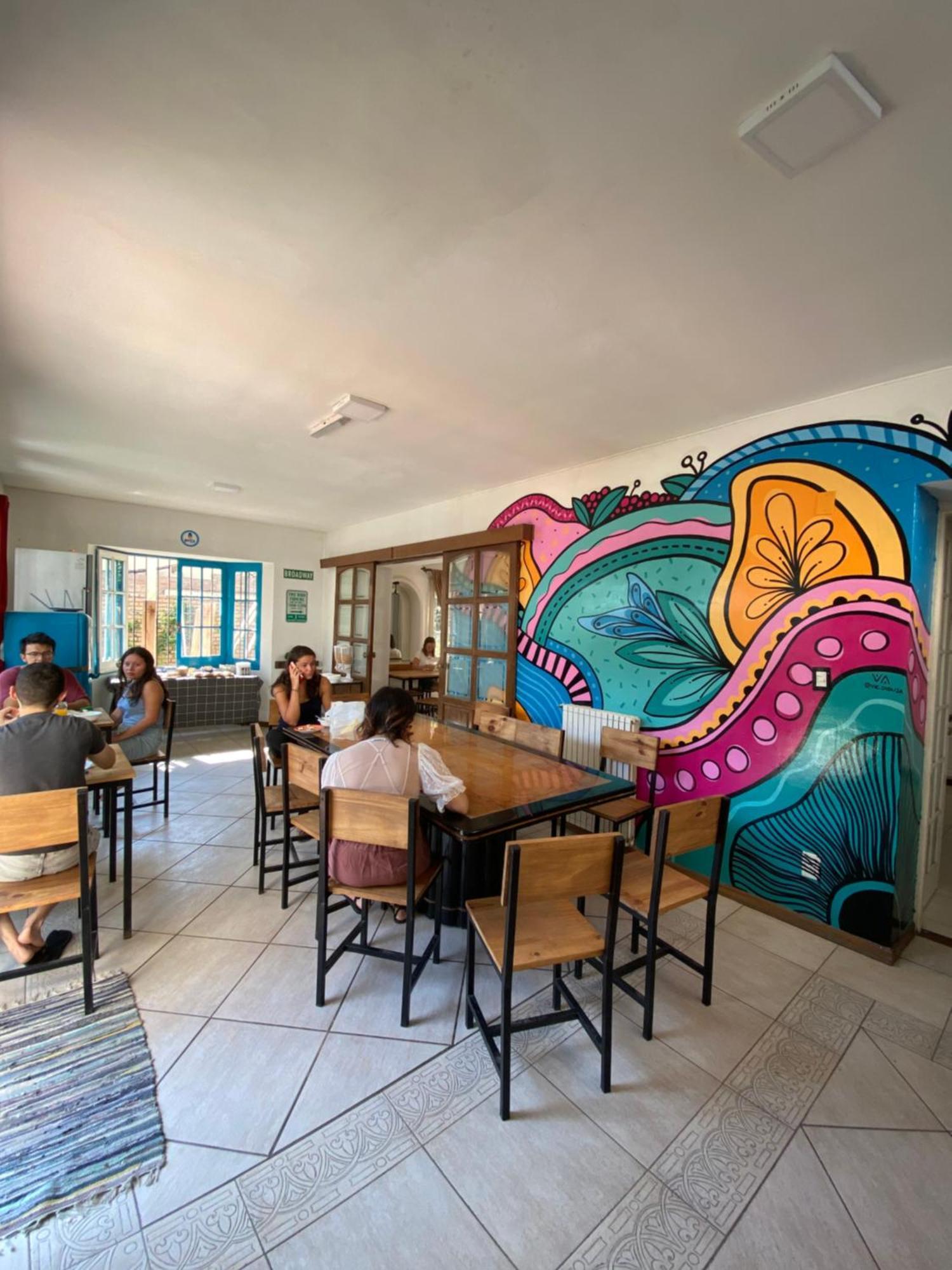 Gorilla Hostel Mendoza Bagian luar foto