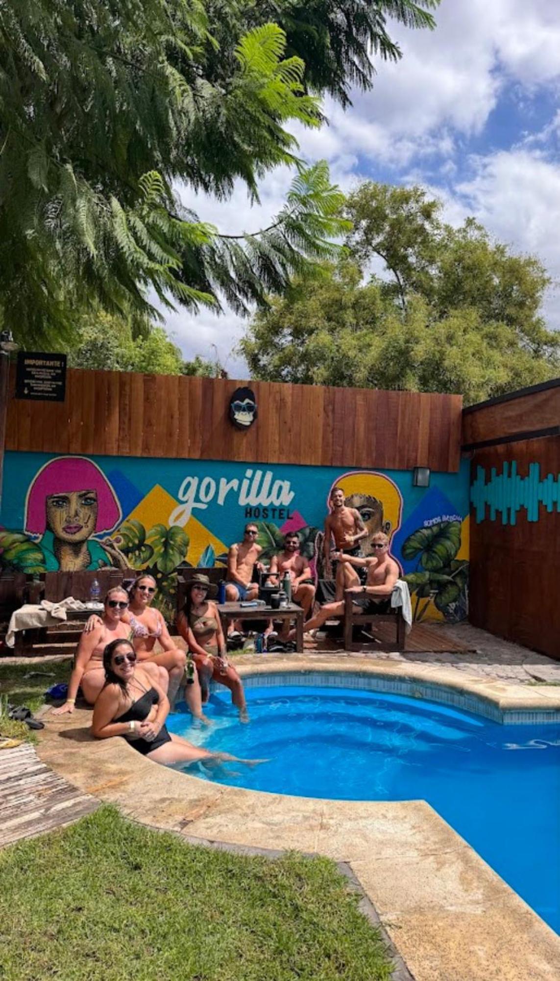 Gorilla Hostel Mendoza Bagian luar foto